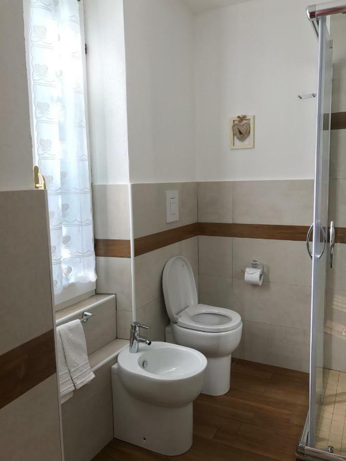 Palmasera Charming Rooms Cala Gonone Exterior photo