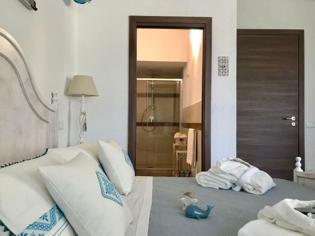 Palmasera Charming Rooms Cala Gonone Exterior photo