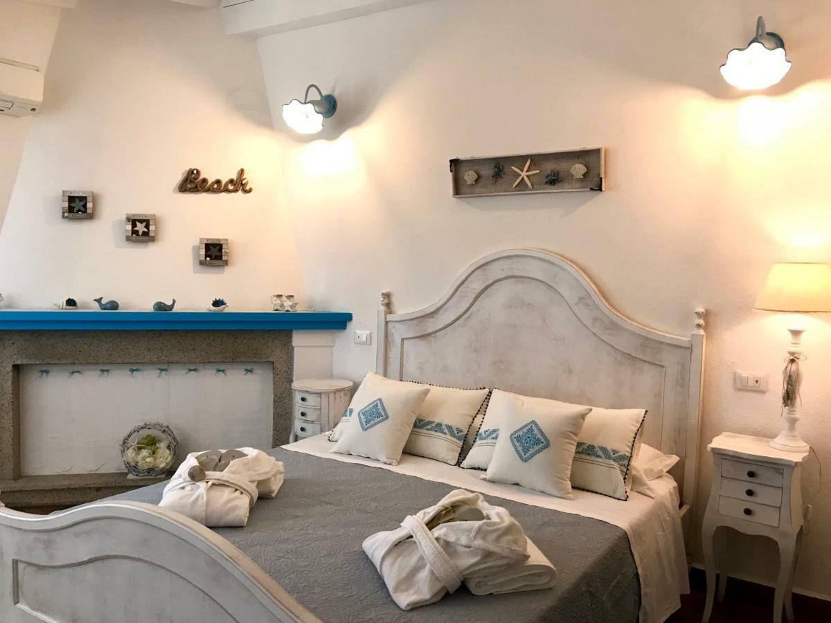 Palmasera Charming Rooms Cala Gonone Exterior photo